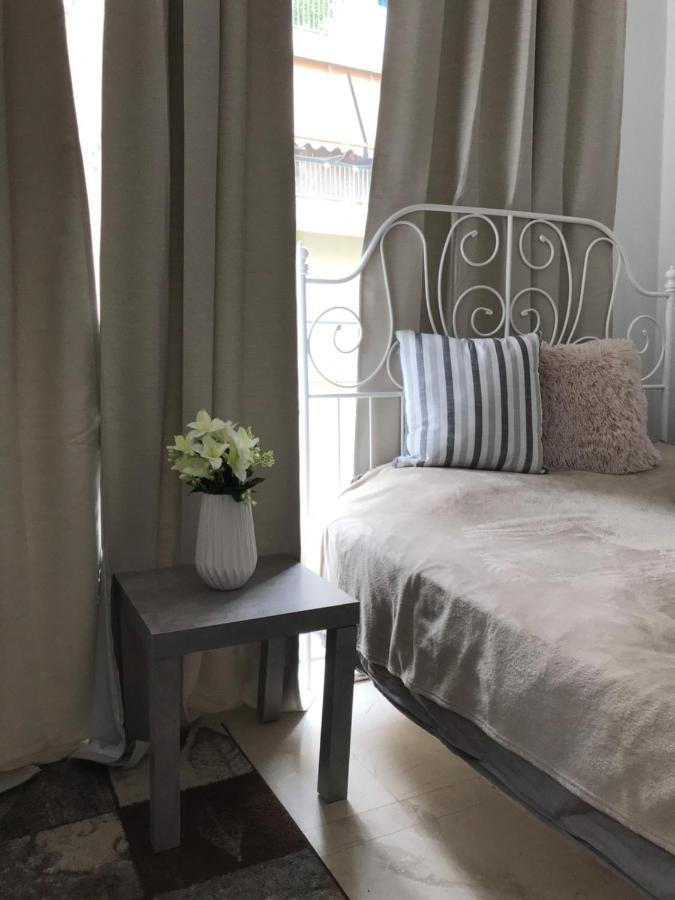 Pantheon Apartment Kalamata Bagian luar foto