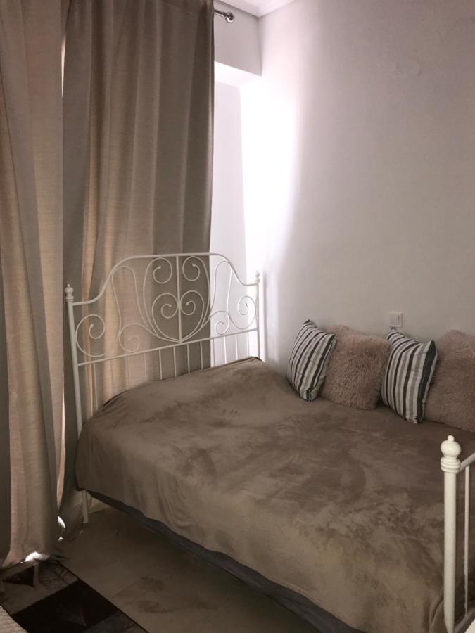 Pantheon Apartment Kalamata Bagian luar foto