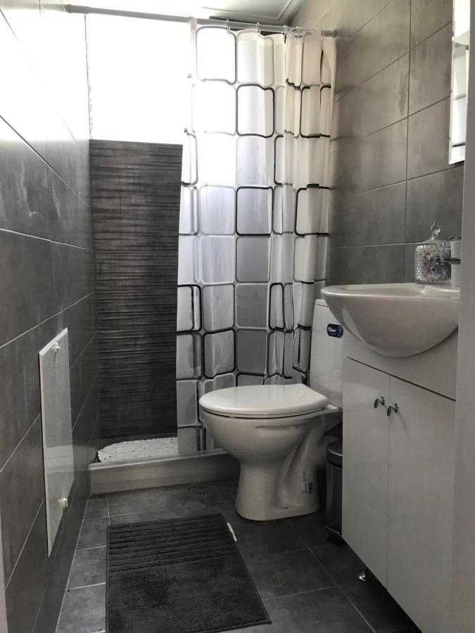 Pantheon Apartment Kalamata Bagian luar foto