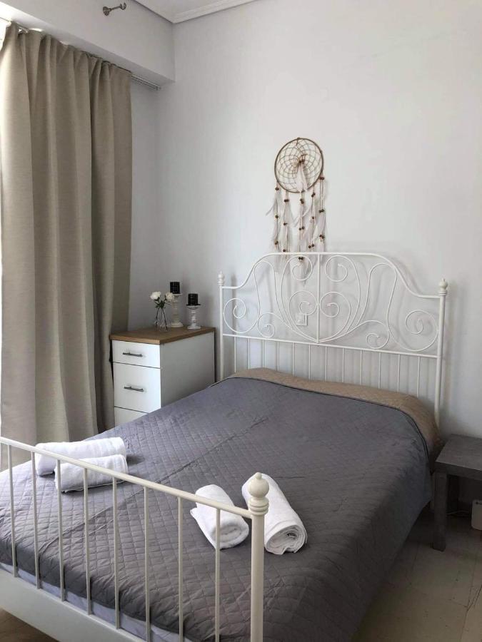 Pantheon Apartment Kalamata Bagian luar foto
